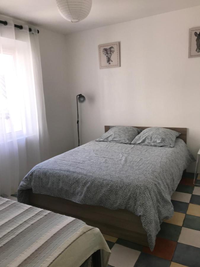 La Porte Bleue Capestang Bagian luar foto