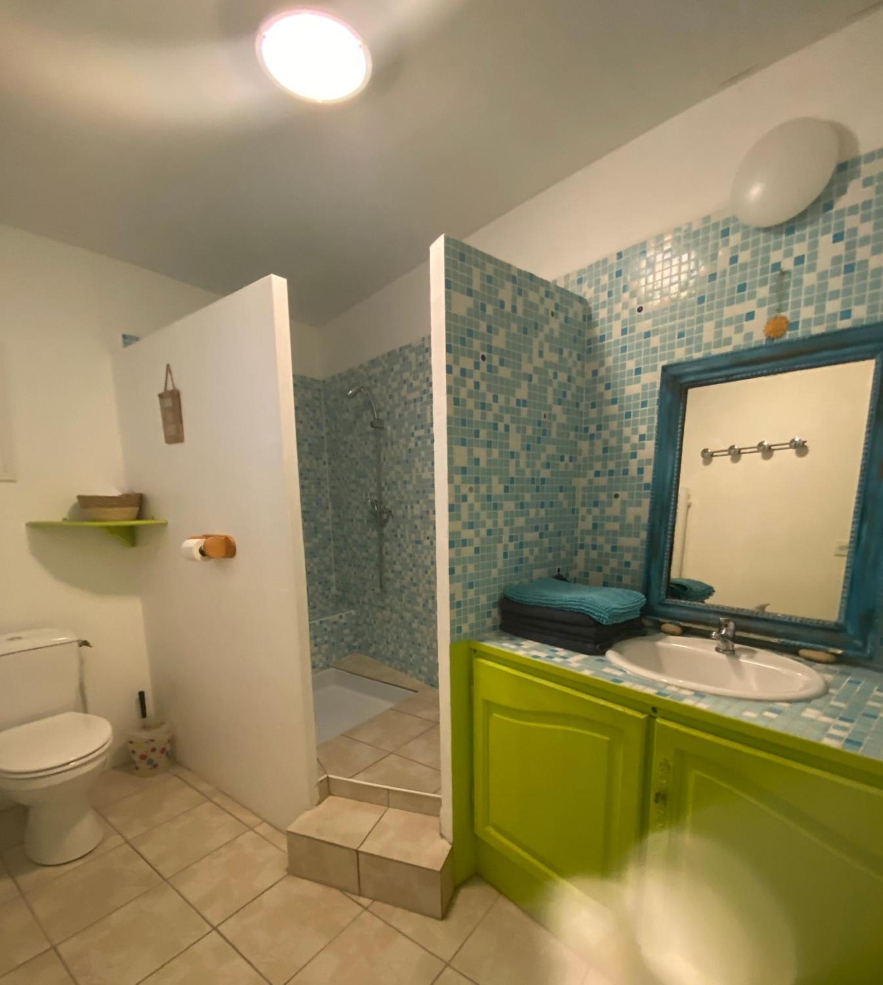 La Porte Bleue Capestang Bagian luar foto